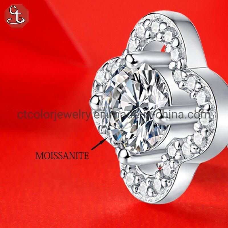 Noble and versatile four-leaf clover flowers Moissanite ear studs 925 sterling silver earrings for women