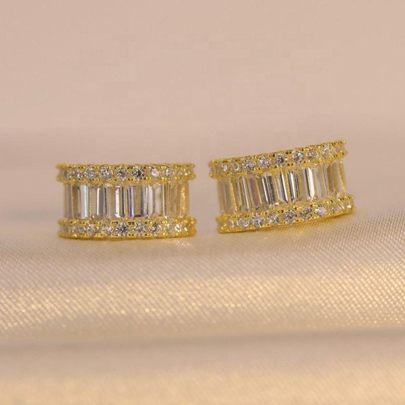 925 Sterling Silver Simple Shiny Zircon Stud Earrings Women Light Luxury Temperament Wedding Jewelry