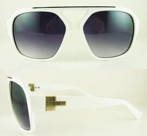 Stylish Sunglasses With Elegant Metal Accents