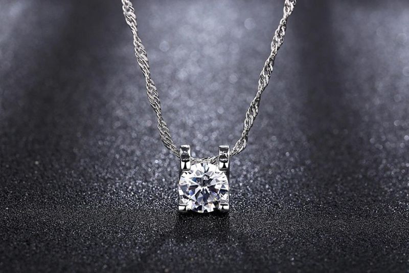 Fashion Inlaid Large Round Zircon Short Clavicle Pendant Necklace