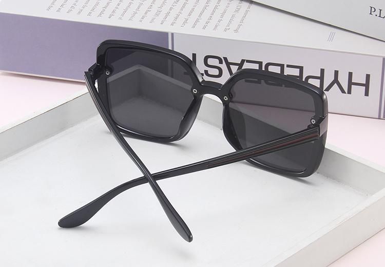 Sunglasses 2022 Square Retro Women Big Frame Sun Glasses Black Fashion Gradient Oversized Shades Sunglasses