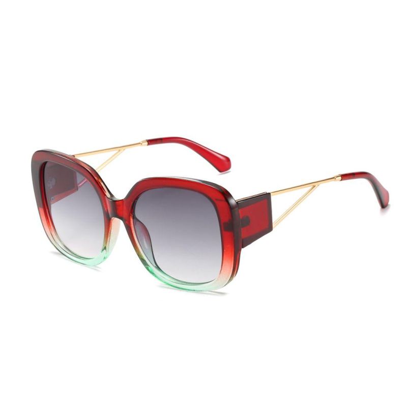 2020 Low MOQ Hot Selling Women Fashion Sunglasses with Metal