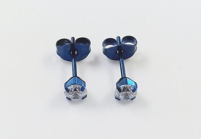 Popular ASTM F136 Titanium G23 Titanium Zircon Four-Claw Ear Studs Anodizing Titanium Blue Ear Stud Piercing Jewelry Factory Wholesale Tper12c
