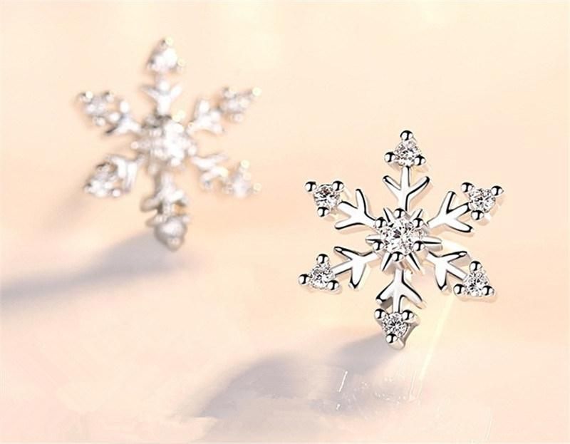 Generous Snow Flake Shape Cubic Zirconia 100% 925 Sterling Silver Stud Earrings