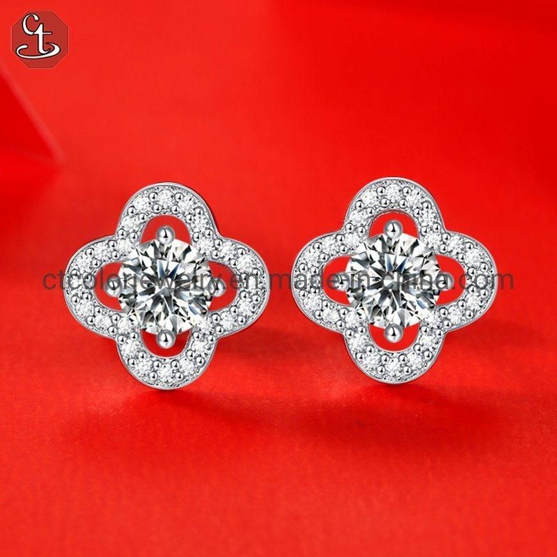 Noble and versatile four-leaf clover flowers Moissanite ear studs 925 sterling silver earrings for women