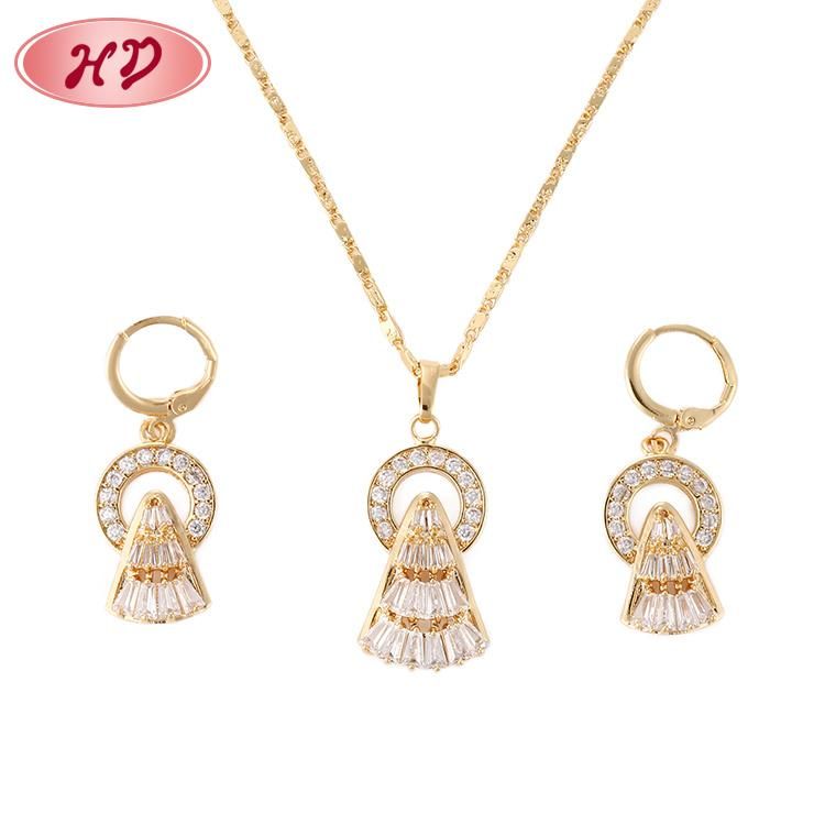 Fashion Women Costume 18K Gold Plated Imitation Ring Bracelet Charm Jewelry with Earring, Pendant, Necklace Sets Jewelry