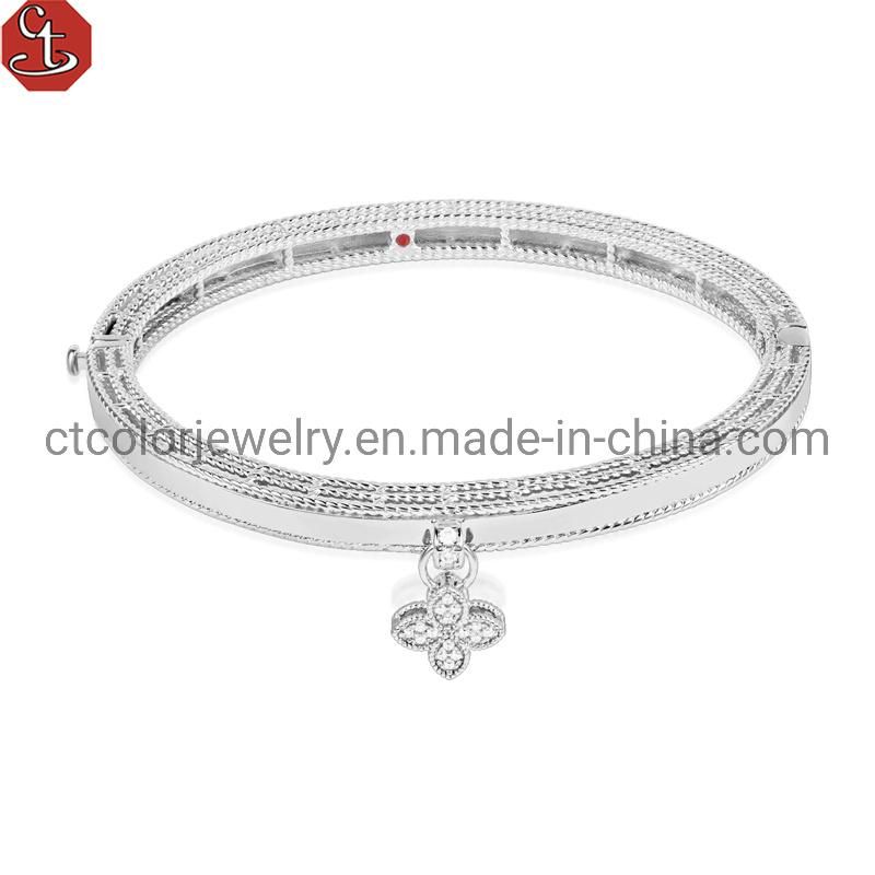 Wholesale 925 silver Brass fashion jewelry Love style bracelet handing flower clover accessory 14k &18K gold plated Bangle