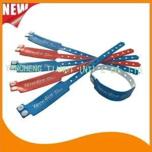 Custom Entertainment Vinyl Plastic Wristbands Bracelet Bands (E6060B2)