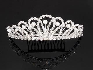 China Manufactory Price High Quality Customized Style Design Tiara Crystal Crown for Bride Use