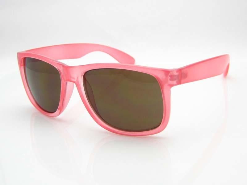 China Manufacture UV Protection Women Sunglass
