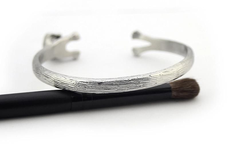 Custom Designed Metal Jewelry Bracelet for Gifts