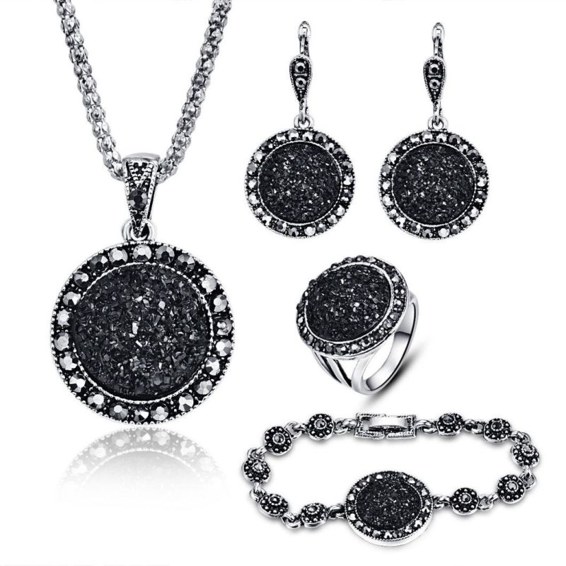 Vintage Black Round Stone Pendant Necklace Women Jewelry Set