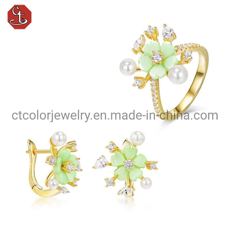 2021 jewelry trend wholesale fashion earrings Natural pearl flower earrings