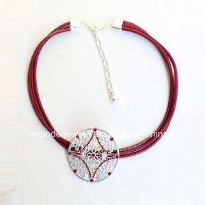 Fashion Statement Jewelry Accessory Pendant Necklace for Women
