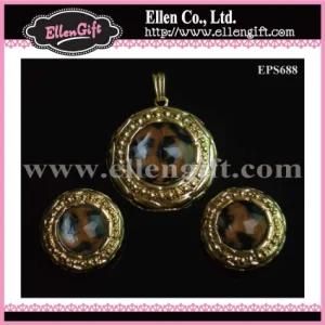 Fashion Pendant Set