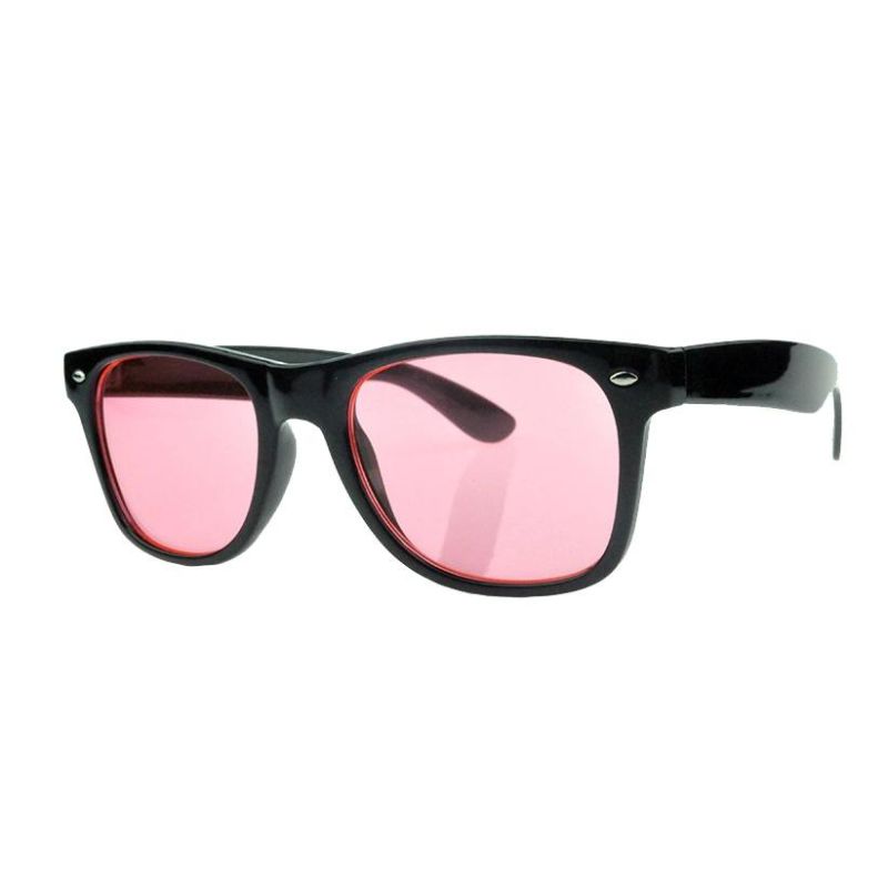 2018 Classical Square Shape Sunglasses with Silver Rivet