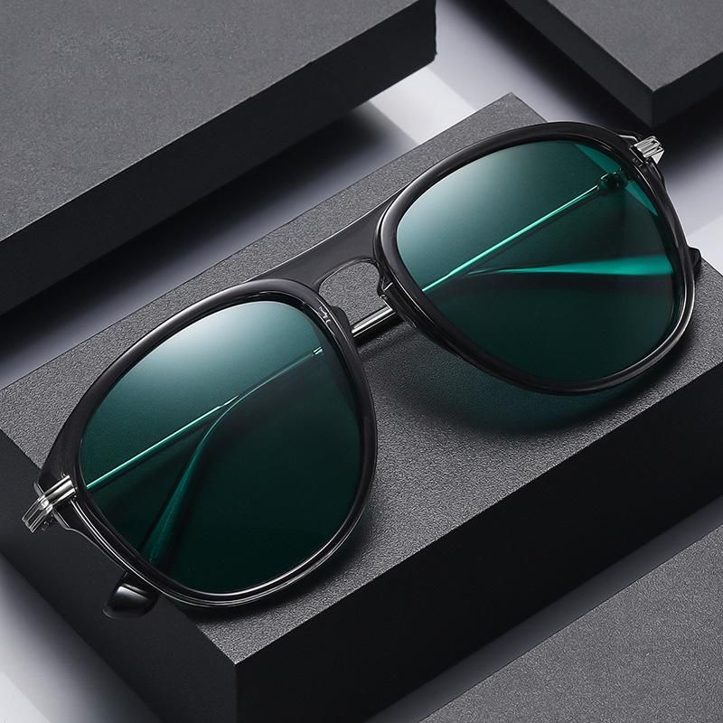 New Fashion Polarized Sunglasses Men′s Tr90 Frame Metal Sunglasses 3365