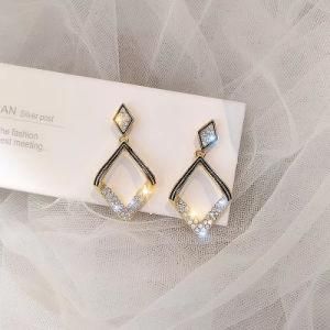 Wholesale 925 Silver Rhodium Plated with 5A 5mm Size Cubic Zirconia Classic Style Rubover Stud Earring