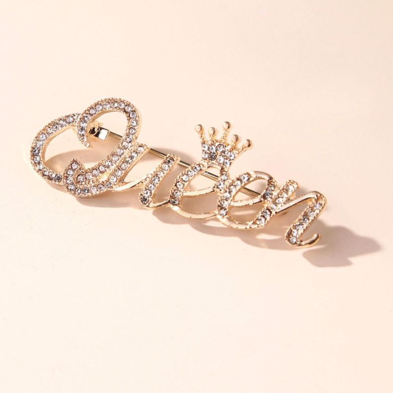 Queen Letter Simple Web Celebrity Brooch Lady Lovely Day Ins Brooch Collar Button Anti Light Accessories