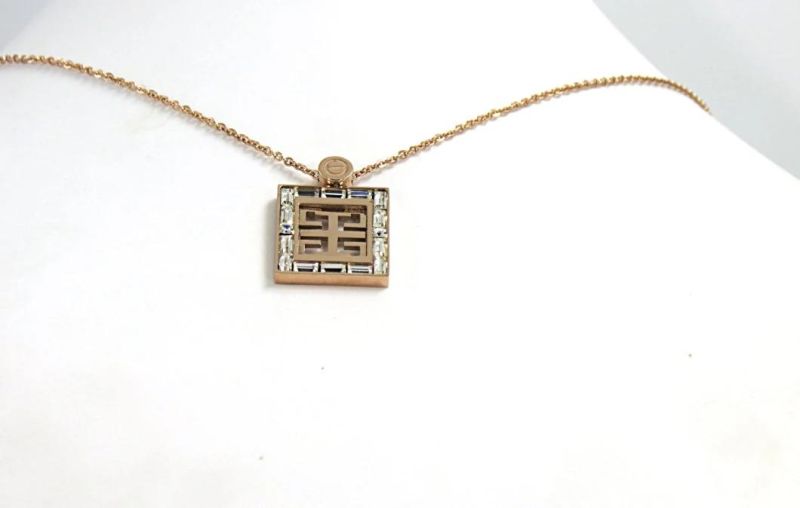 Metal Jewelry Classic Pendant in Rose Golden Color