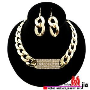Zinc Alloy Iced out ID Piece Fashion Gold Plated Jewelry Set with 20mm/ 16&quot; Link Chain (Ndq342)