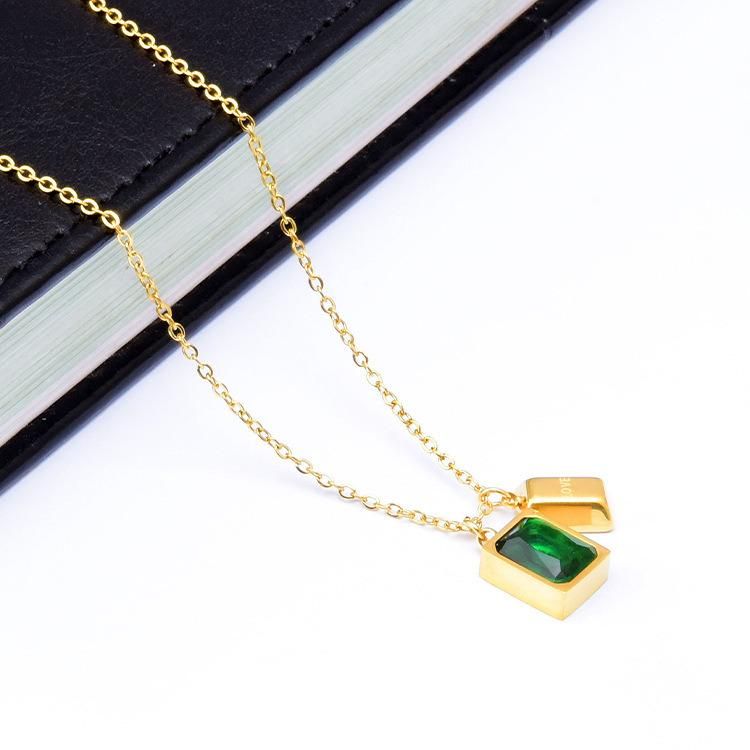Factory Wholesale Fashion Jewelry Ins Wind 18K Gold Stainless Steel Necklace Green Square Zircon Pendant Fashion Retro Women′s Necklace