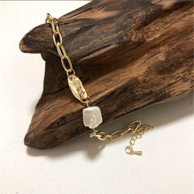 Fashionable and Elegant Geometric Natural Pearl Bracelet Jewelry