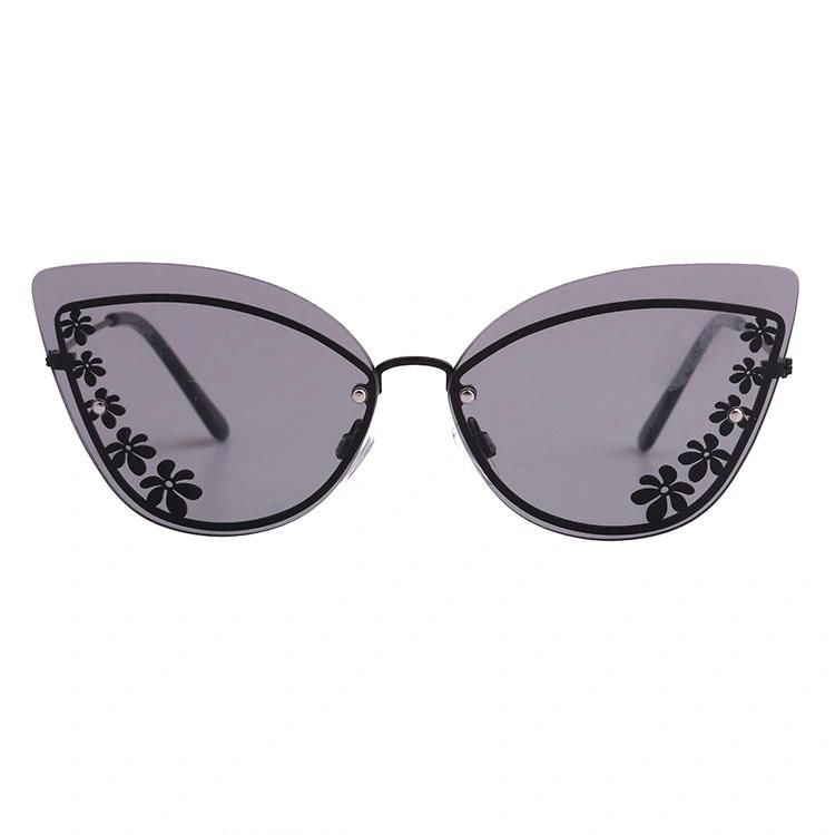 2019 Designed Butterfly with Decoration Oversized Fashion Metal Sunglasses