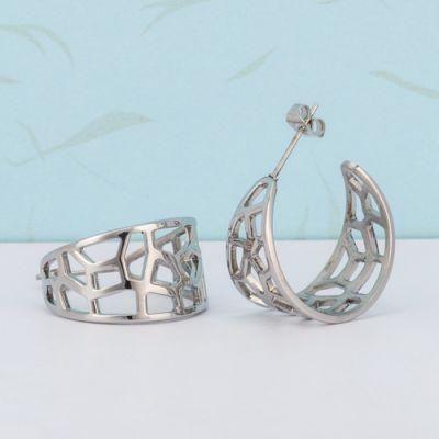 Custom Trendy Beautiful Designed Stainless Steel Circle Stud Earrings Hoop C Shape Hollow out Open Loop Big Earring Jewelry