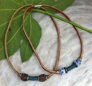 Fashion Handmade Wood Bead Leather Necklace Set (HW127)