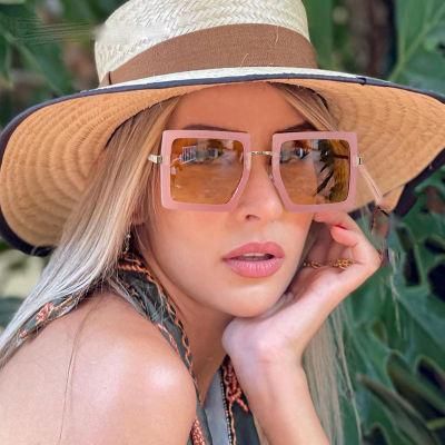 Hot Selling Fashion Square Shape Sunglasses with Polarized Lens