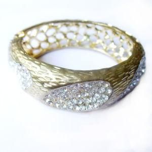 Casted Alloy Metal Bangle (SS15326BA)