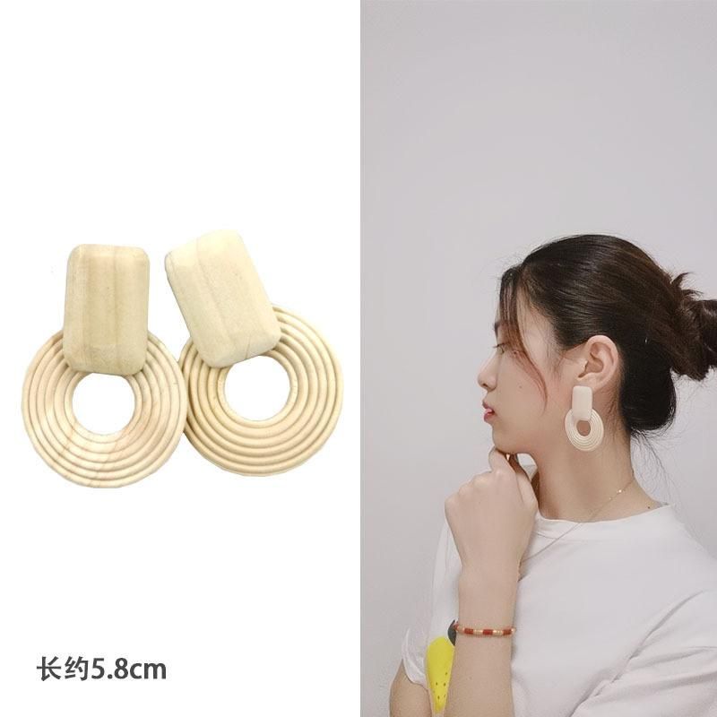 New Fund Temperament Retro Woody Geometry Long Money Earring Rattan Makes up Wood Earring