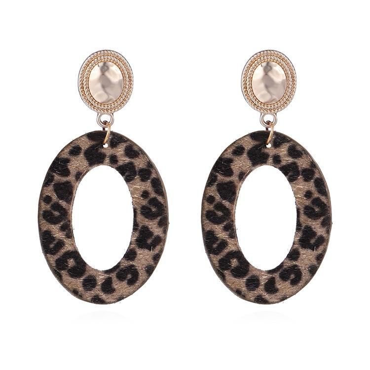 Fashion Jewelry PU Leather Oval Horse Fur Stud Earrings for Elegant Women