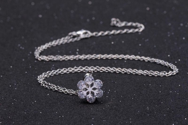 Fashion Simple Zircon Snowflake Pendant Necklace