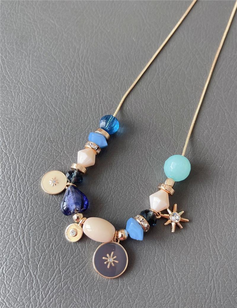 European Styling Cluster Charms Necklace Cream Violet Faceted Bead Necklace Round Coin Enamel Pendant Necklace 18K Gold Lightning Charm Necklace for Female