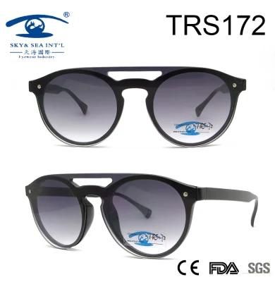 Italy Latest Hot Sale Classical Frame Tr90 Sunglasses (TRS172)