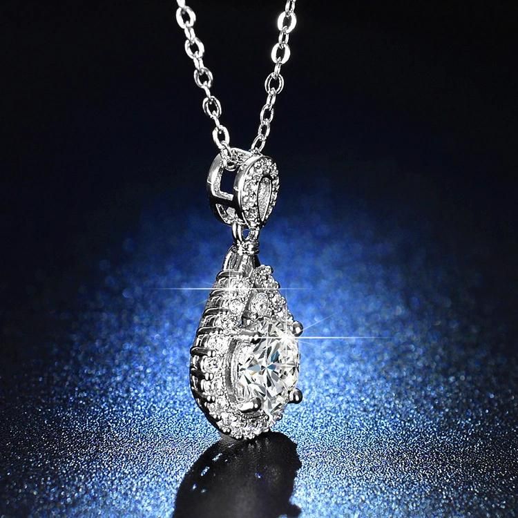 One Carat Mo Mo Stone Clavicle Chain Six Claw Heart Shaped Cow Head Pendant Necklace