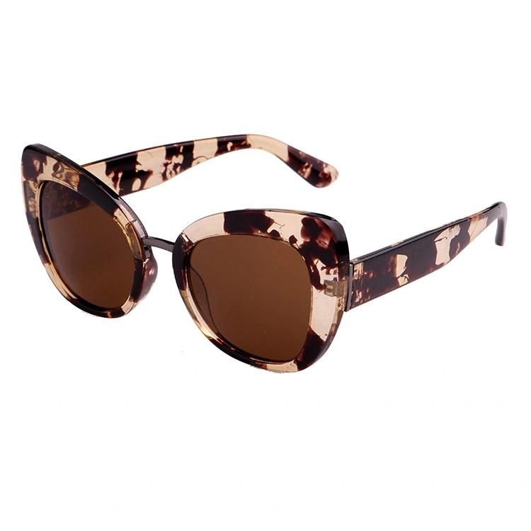 2019 Rising Cat Eye Fashion Sunglasses with Metal Bridge