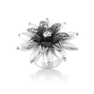 Lady Silver Alloy Retro Crystal Flower Rose Finger Ring Fashion Jewelry