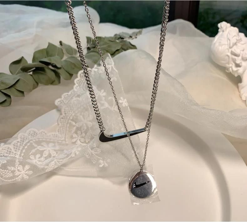 2020 New Style Simple Metal Hook Pendant Necklace Set