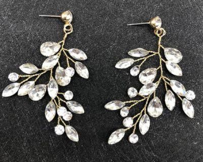 Wedding Bridal Crystal Wire Earring for Brides. Silver Crystal Earrings