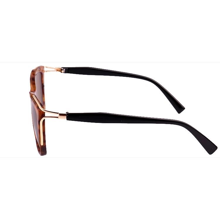 2019 Square Shape Fashion Sunglass with Metal Decoration