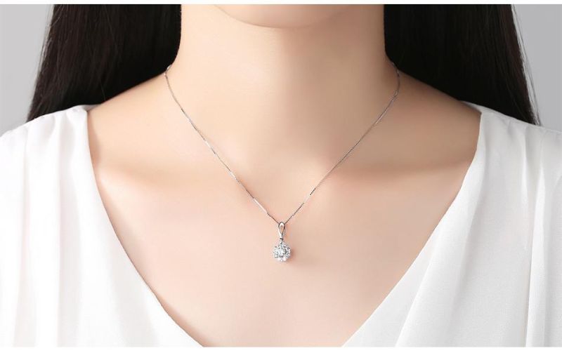 Wholesale Custom Jewelry Trendy Necklace with Eight-Claw Zircon Pendant