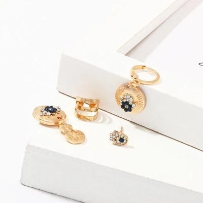 Wholesale Fashion Diamond Hand Earrings Gold Geometric Hoop Earrings for Women