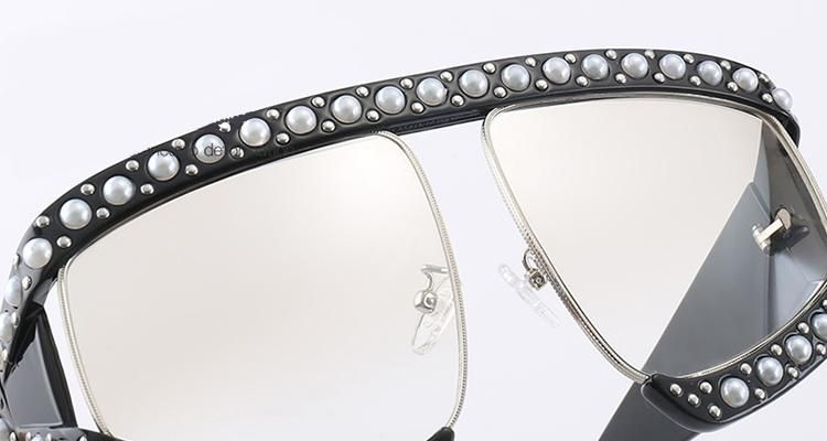 Fashion Exaggeration Pearl Oversize Women Stock Sunglasses