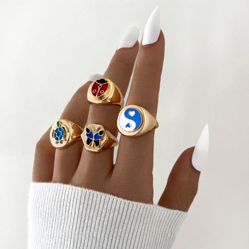 2022 New Trendy 18K Gold Plated Blue Painted Braid Pattern Ring Punk Enamel Heart Statement Band Rings Women Fashion Yingyang Blue/White Ring