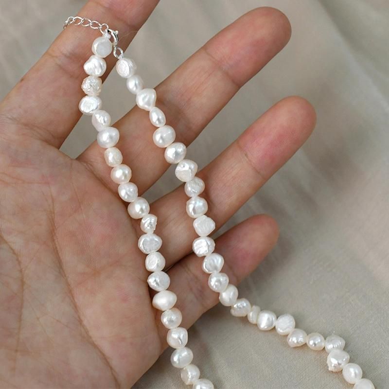 Women Fashion Vintage Pearl Necklace Party Necklace Elegant Chain Accessories