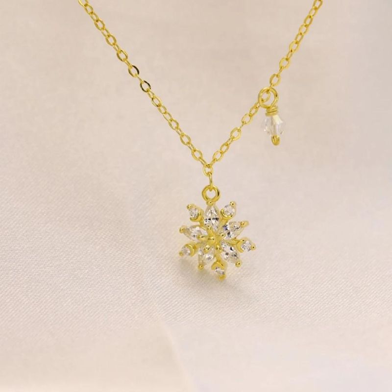925 Sterling Silver French Simple Zircon Snowflake Clavicle Chain Necklace Women Fashion Charm Fashion Jewelry