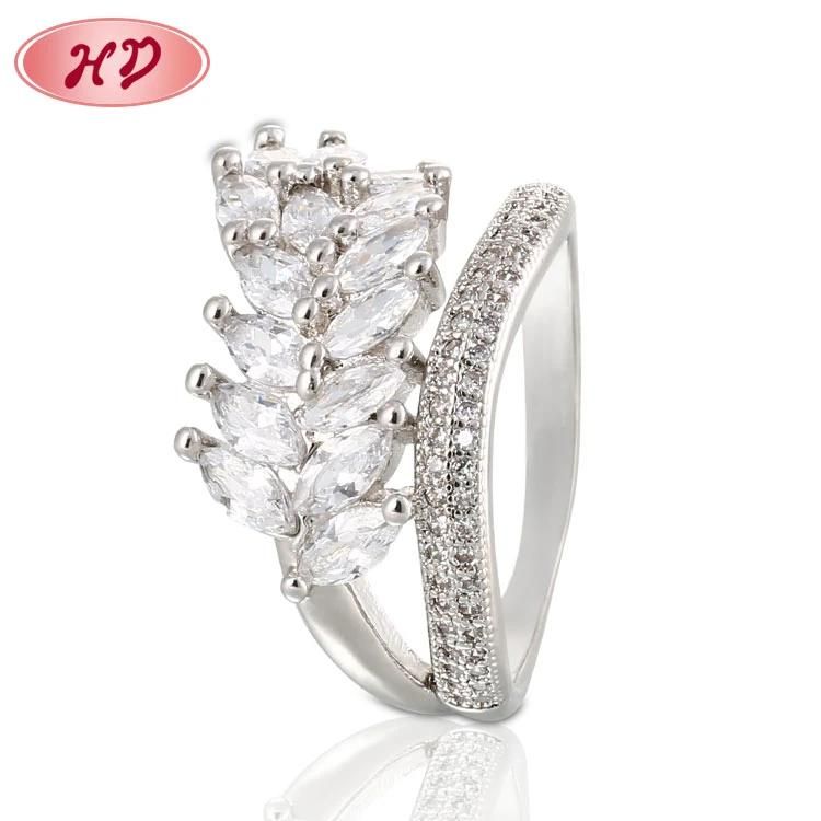 Fashion Gold Plating Rings Jewelry Women Modern Engagement Wedding Ring